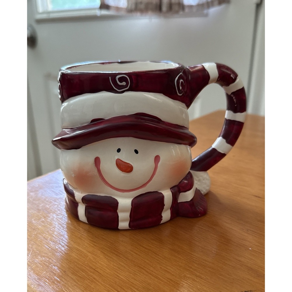 Unbranded Snowman Coffee Mug Red White Striped Holiday Ceramic Drinkware 3D Cup